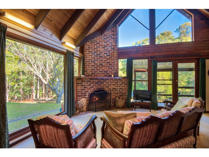 40 Skinner Close, Emerald Beach NSW 2456