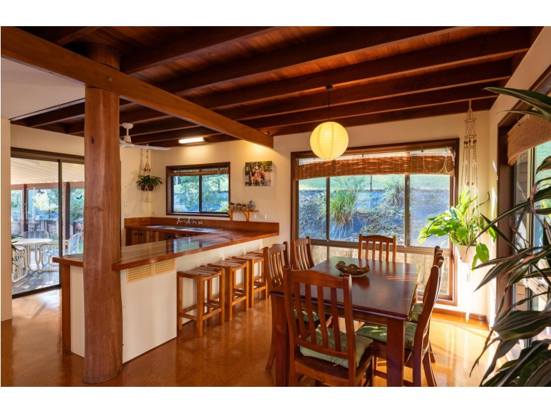 40 Skinner Close, Emerald Beach NSW 2456