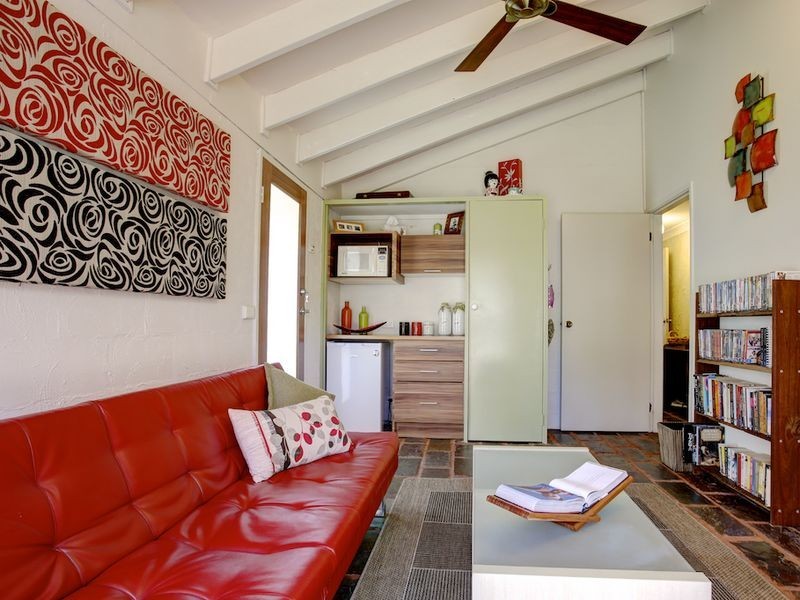 17 Beacon Crescent, Emerald Beach NSW 2456
