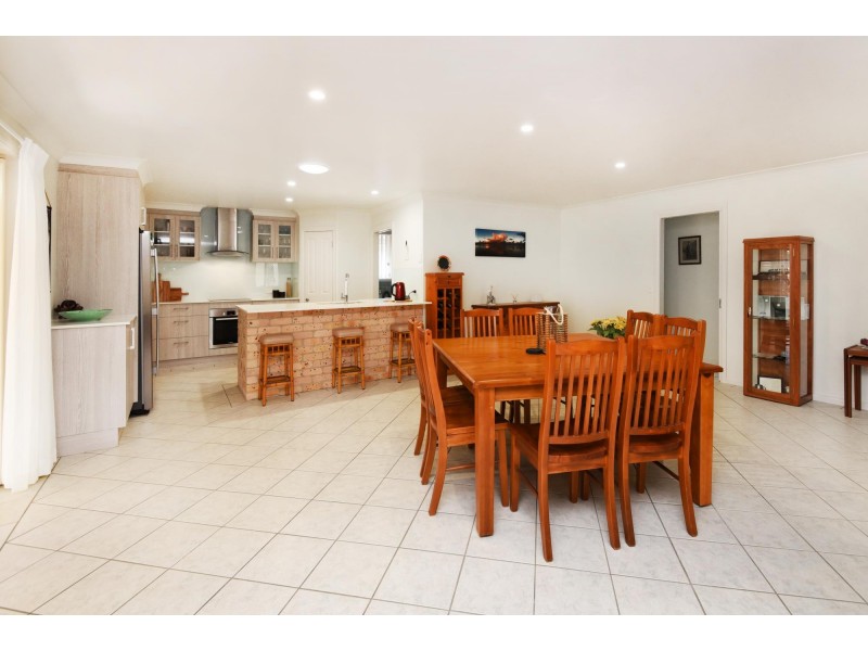 10 Ocean Links Close, Safety Beach NSW 2456