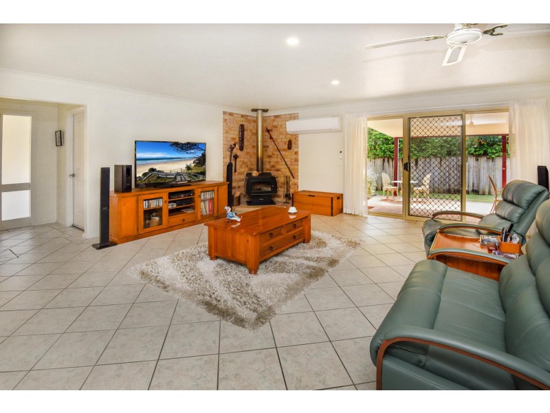 10 Ocean Links Close, Safety Beach NSW 2456