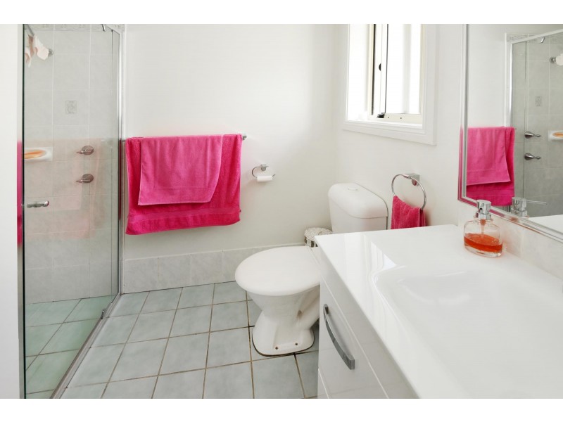 10 Ocean Links Close, Safety Beach NSW 2456