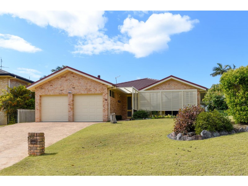 10 Ocean Links Close, Safety Beach NSW 2456