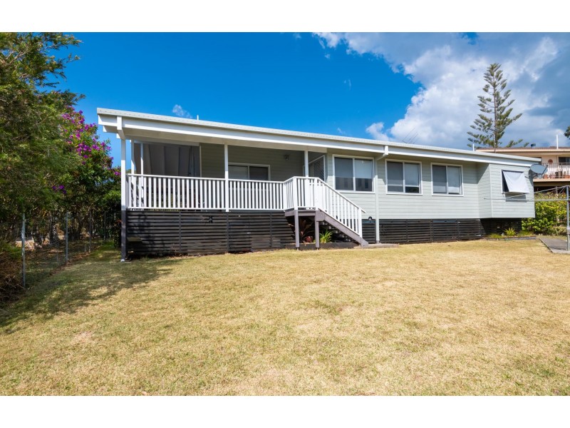 25 Sunset Avenue, Woolgoolga NSW 2456