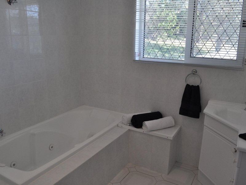 5 Poynten Drive, Emerald Beach NSW 2456