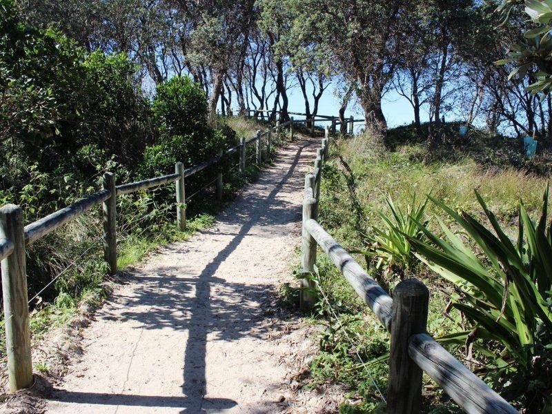 6/210 Eggins Drive, Arrawarra NSW 2456