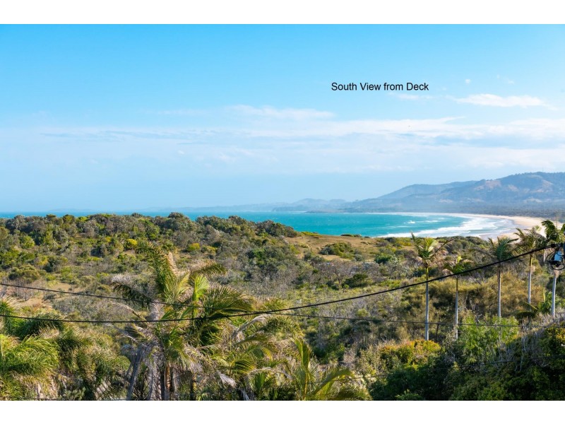 1/8 Lighthouse Crescent, Emerald Beach NSW 2456