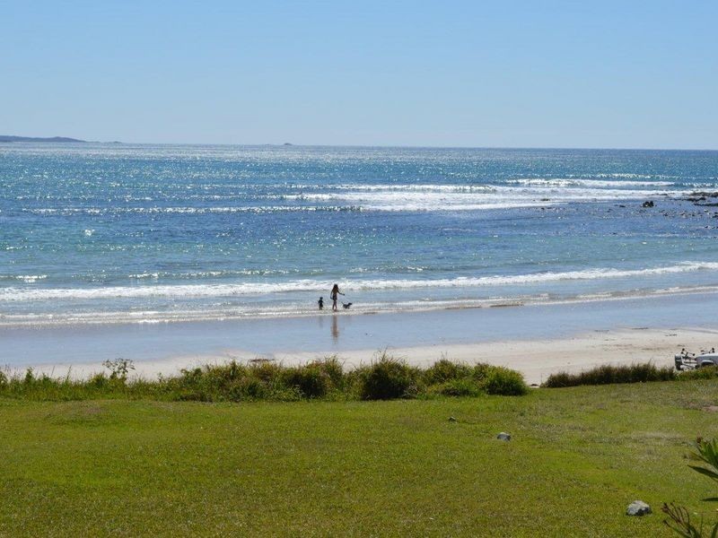 2 First Avenue, Arrawarra Headland NSW 2456