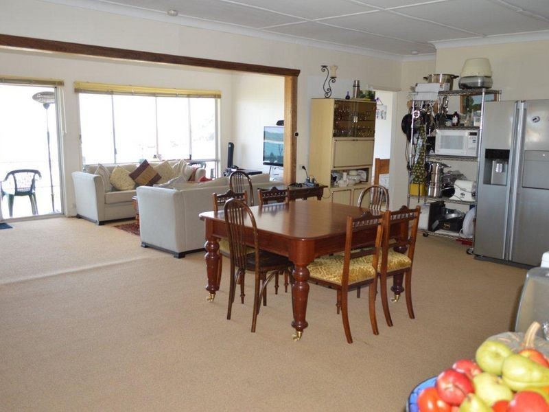 2 First Avenue, Arrawarra Headland NSW 2456