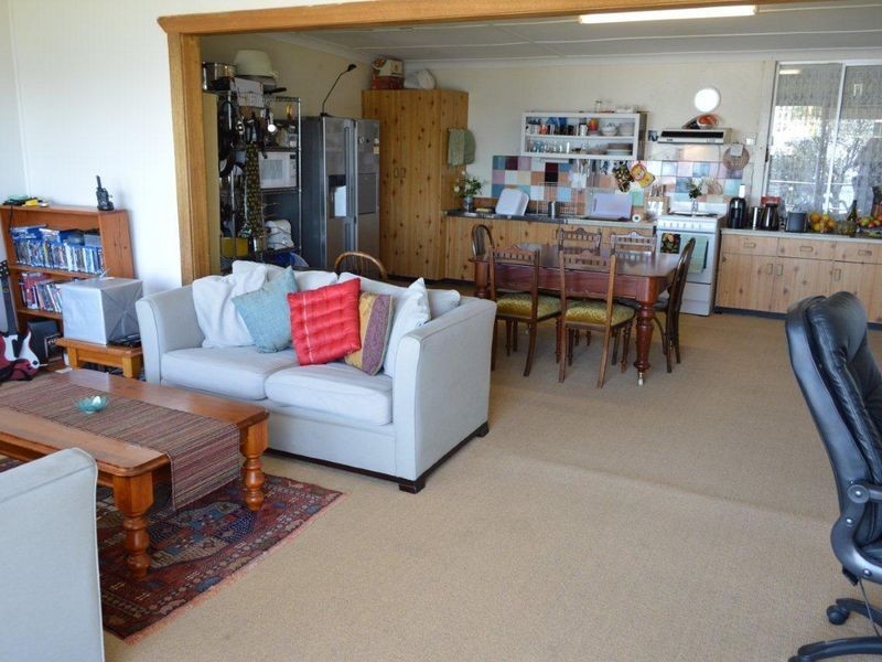 2 First Avenue, Arrawarra Headland NSW 2456