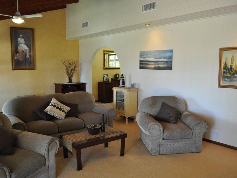 14 Ocean View Crescent, Emerald Beach NSW 2456