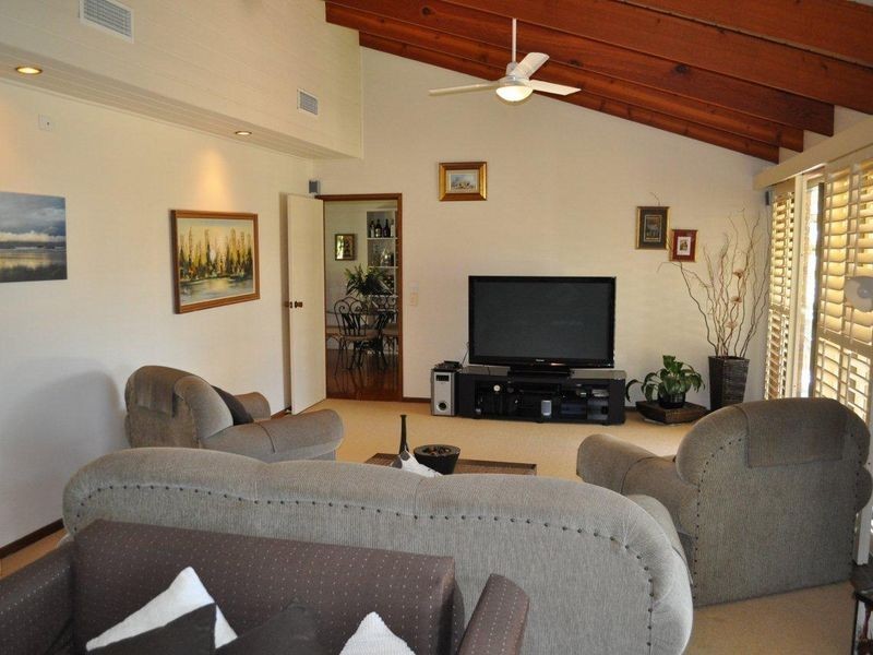 14 Ocean View Crescent, Emerald Beach NSW 2456