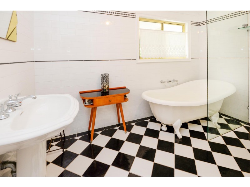 18 Martin Place, Red Rock NSW 2456