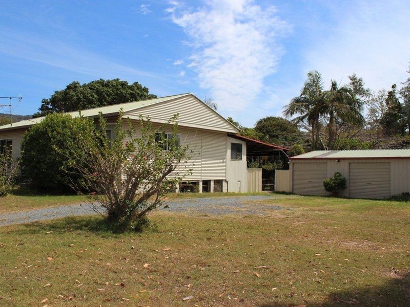 136 Holloways Road, Sandy Beach NSW 2456
