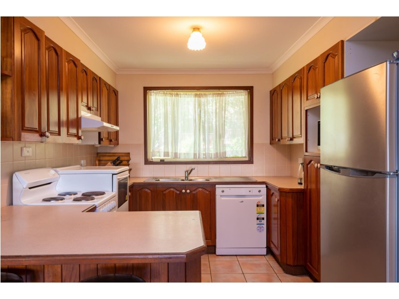 13 Dammerel Crescent, Emerald Beach NSW 2456