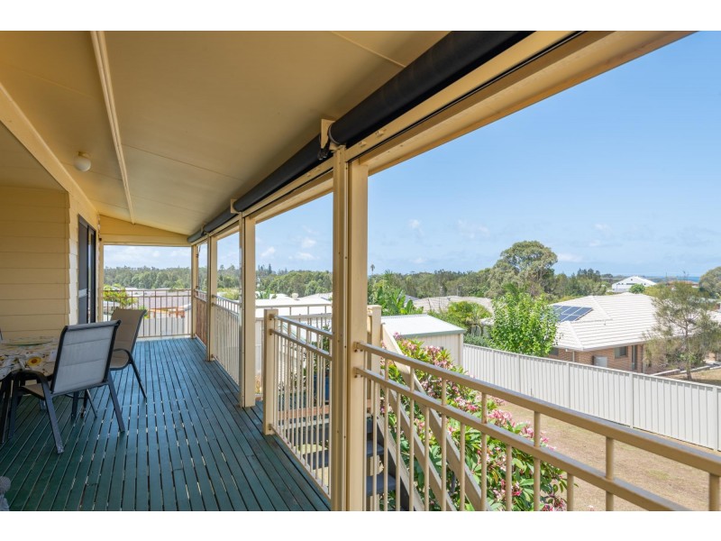 7 Burns Crescent, Corindi Beach NSW 2456