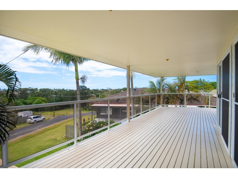25 Ocean View Road, Arrawarra Headland NSW 2456