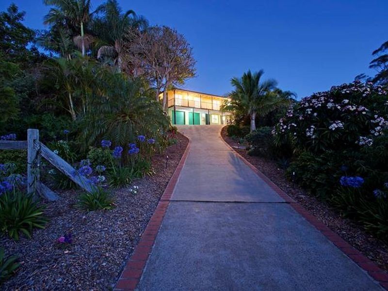4 Jade Close, Emerald Beach NSW 2456
