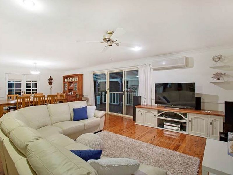 4 Jade Close, Emerald Beach NSW 2456