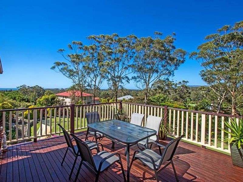 4 Jade Close, Emerald Beach NSW 2456