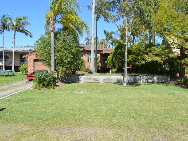 49 Ocean View Road, Arrawarra Headland NSW 2456