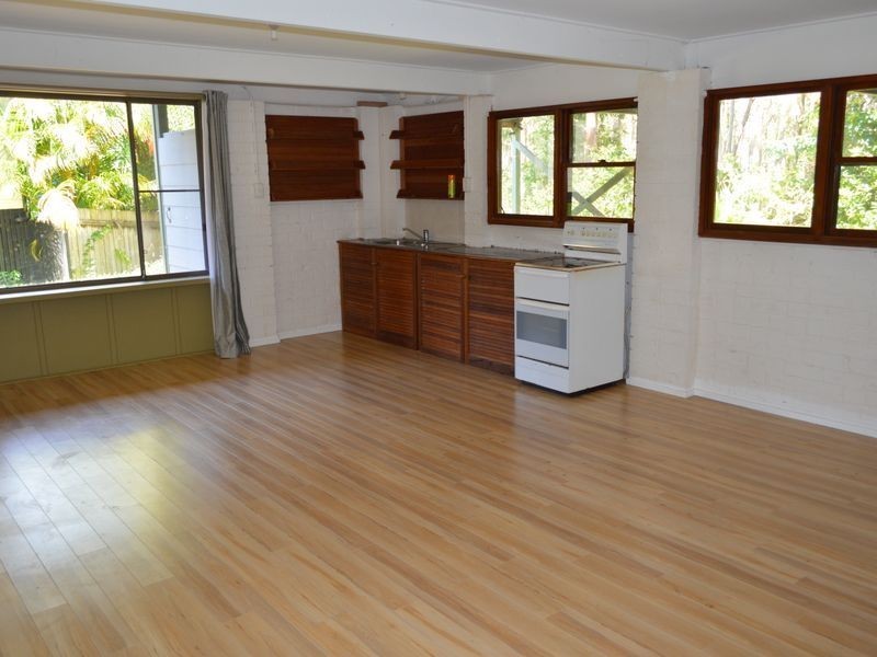 14 Young Street, Safety Beach NSW 2456