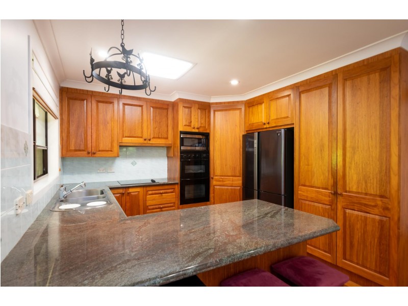 8 Bream Close, Emerald Beach NSW 2456