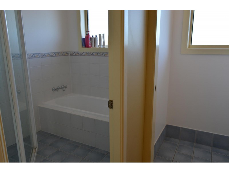 37 Ryan Crescent, Woolgoolga NSW 2456