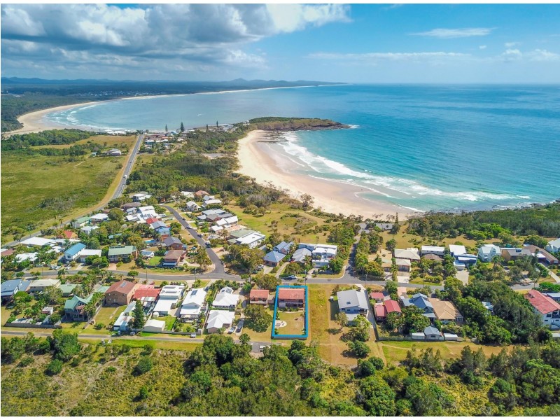 26 Headland Road, Arrawarra Headland NSW 2456