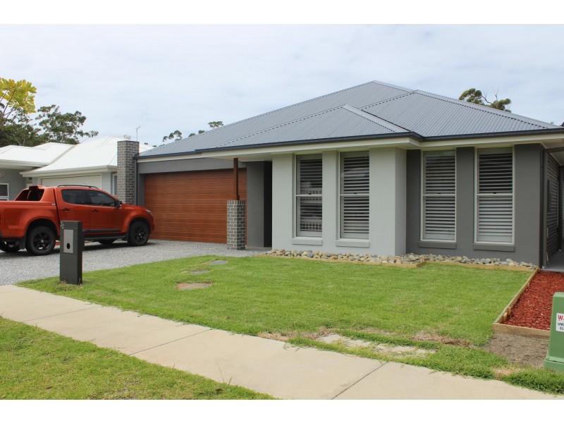 22 Red Gum Circuit, Sapphire Beach NSW 2450
