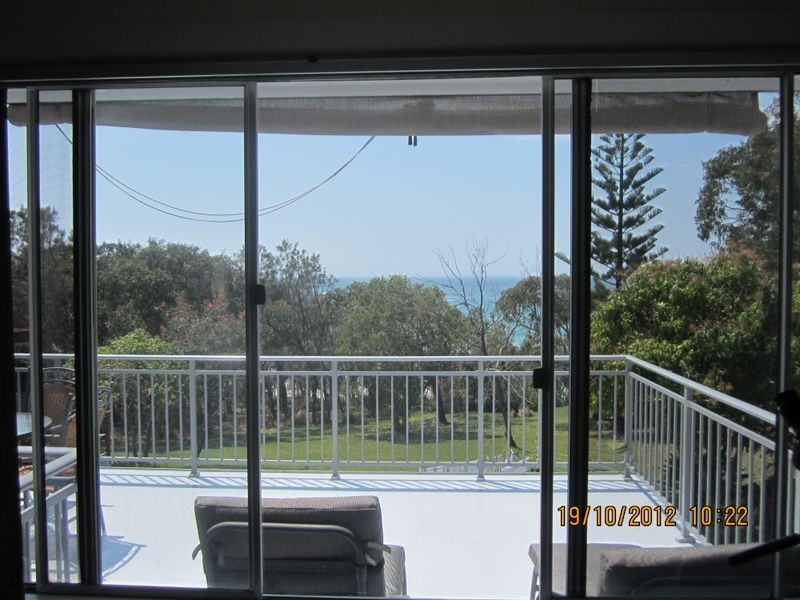 8 Ocean Street, Safety Beach NSW 2456