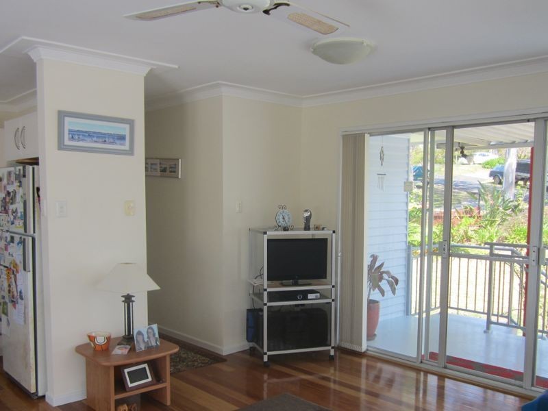 8 Ocean Street, Safety Beach NSW 2456