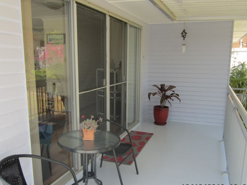 8 Ocean Street, Safety Beach NSW 2456