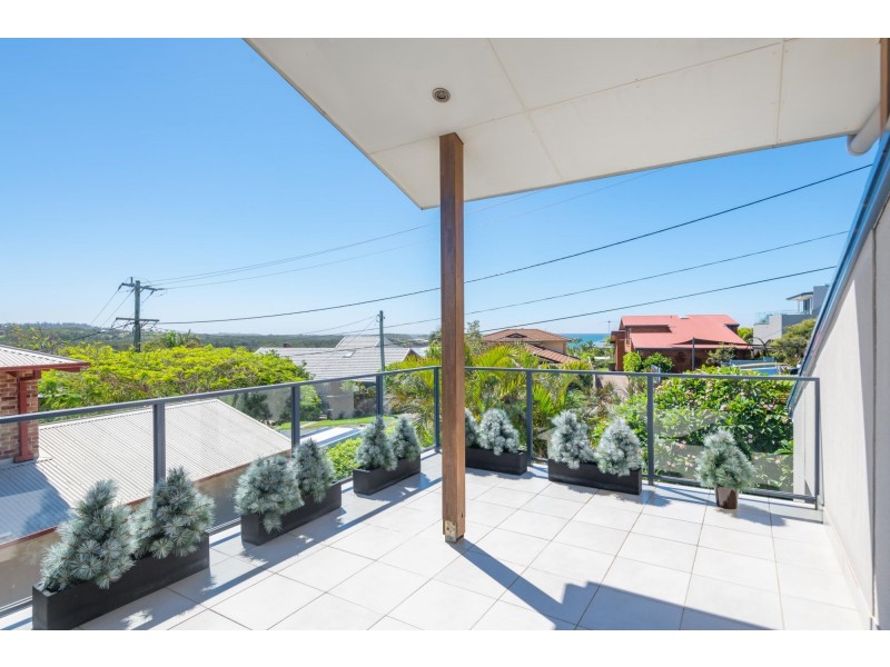 60 Dammerel Crescent, Emerald Beach NSW 2456