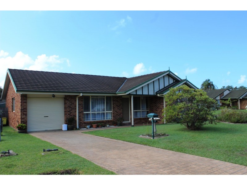 37 Melaleuca Avenue, Woolgoolga NSW 2456