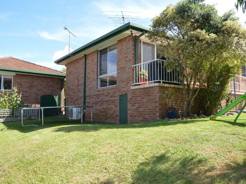 33 Barnes Street, Woolgoolga NSW 2456