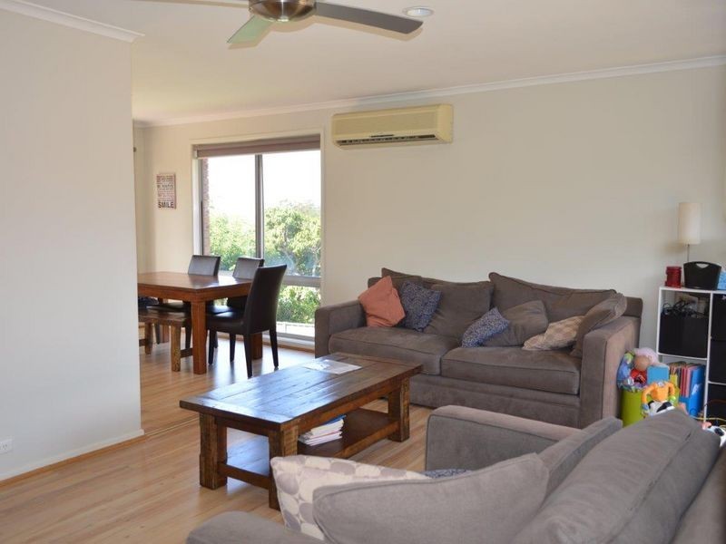 33 Barnes Street, Woolgoolga NSW 2456