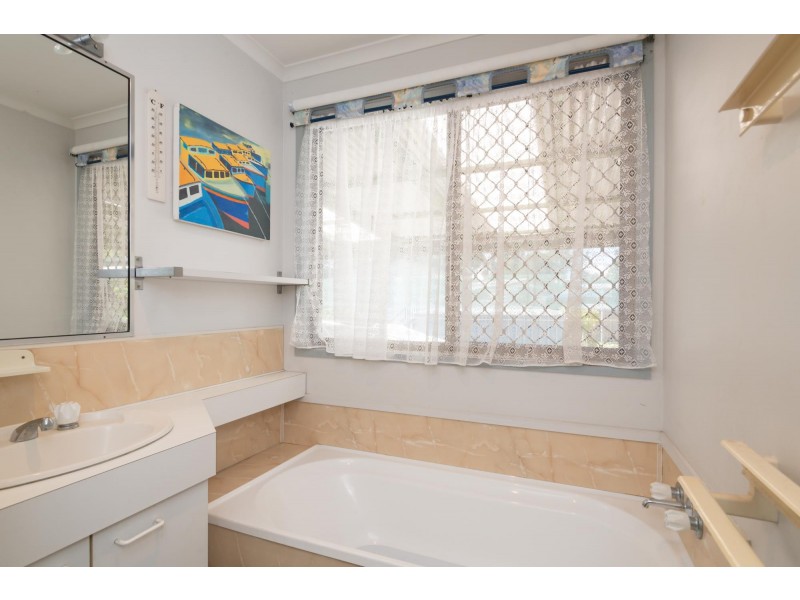 8 Rosella Lane, Darlington Park, Arrawarra NSW 2456