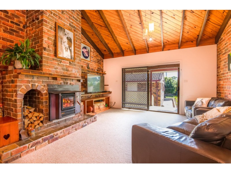5 Spruce Place, Sandy Beach NSW 2456