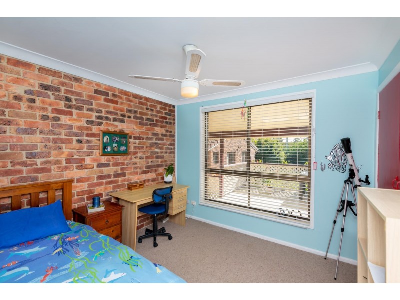 5 Spruce Place, Sandy Beach NSW 2456