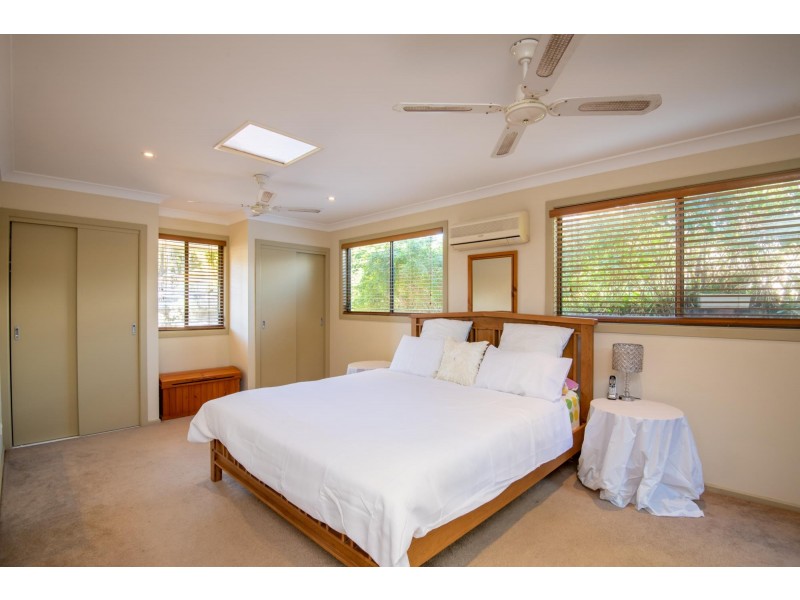 5 Spruce Place, Sandy Beach NSW 2456