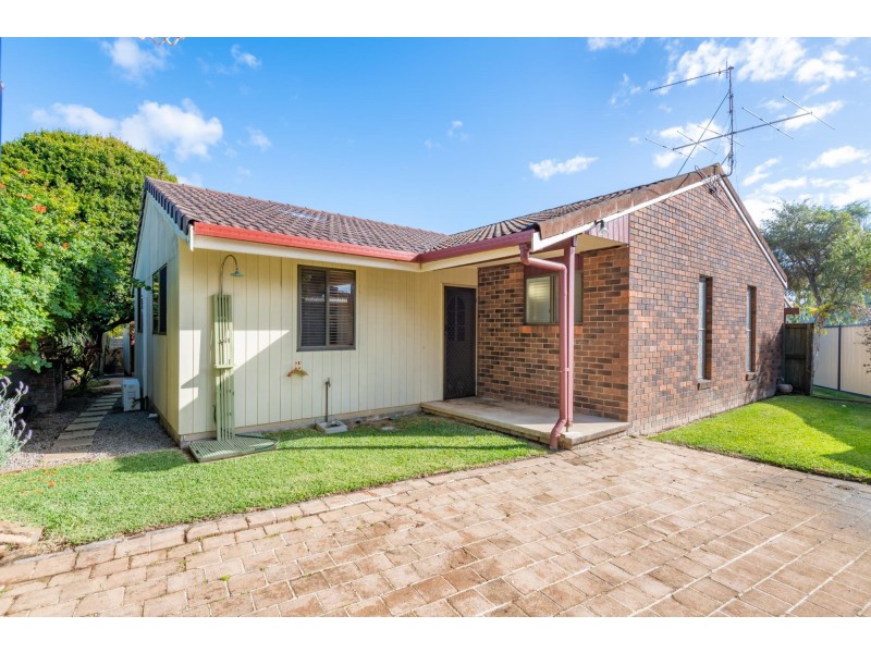 5 Spruce Place, Sandy Beach NSW 2456