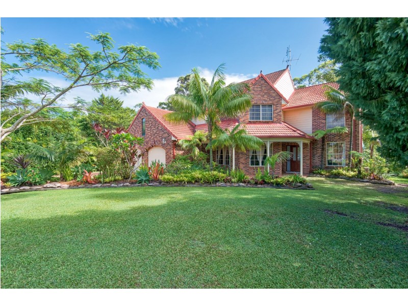 10 Pont Close, Emerald Beach NSW 2456