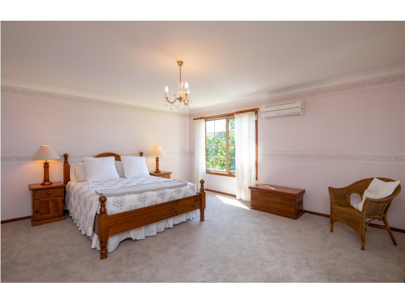 10 Pont Close, Emerald Beach NSW 2456