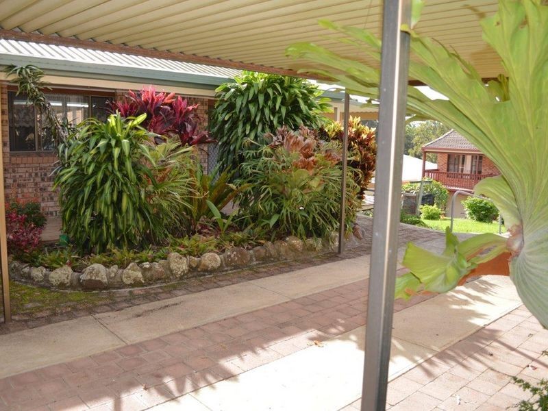 15 Lakeview Avenue, Safety Beach NSW 2456