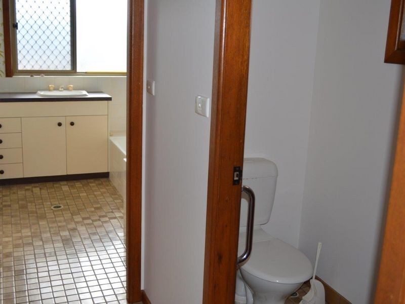 15 Lakeview Avenue, Safety Beach NSW 2456