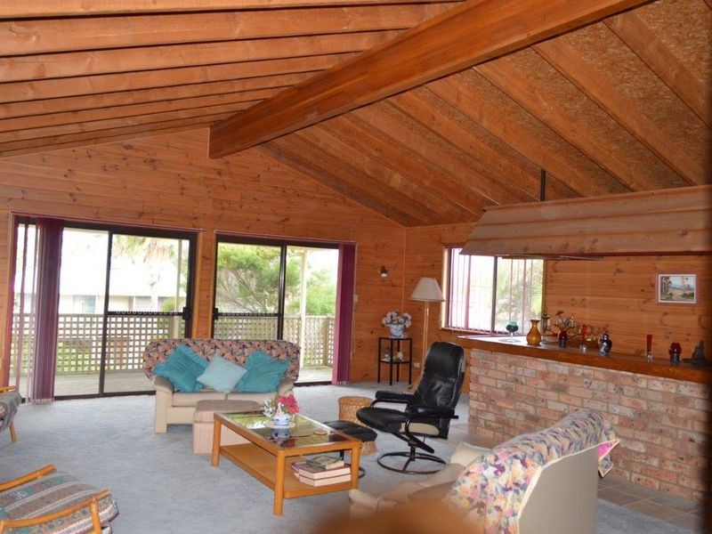 22 Bluegum Avenue, Sandy Beach NSW 2456