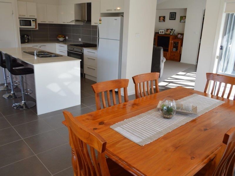 60 Admiralty Drive, Safety Beach NSW 2456