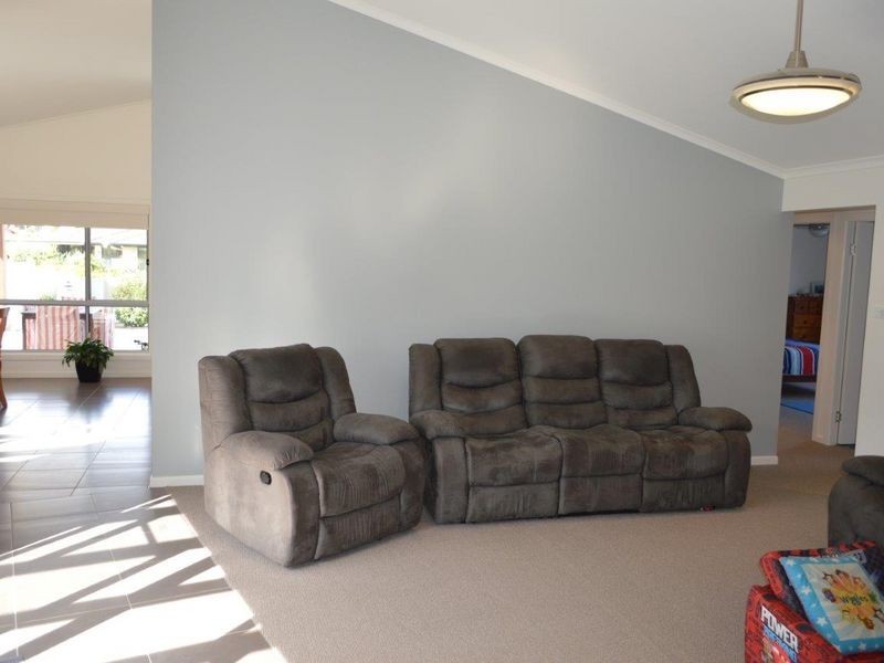 60 Admiralty Drive, Safety Beach NSW 2456