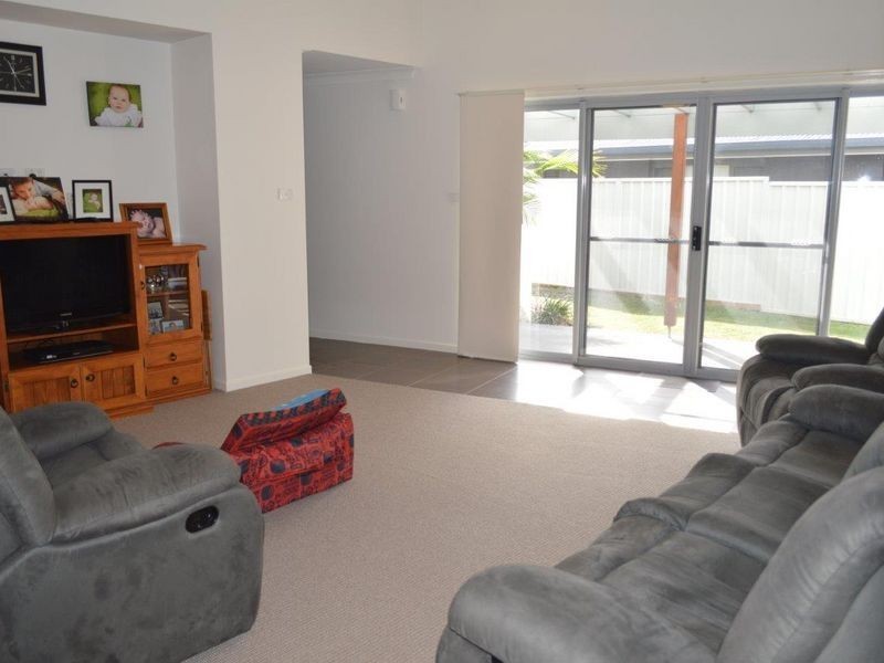 60 Admiralty Drive, Safety Beach NSW 2456